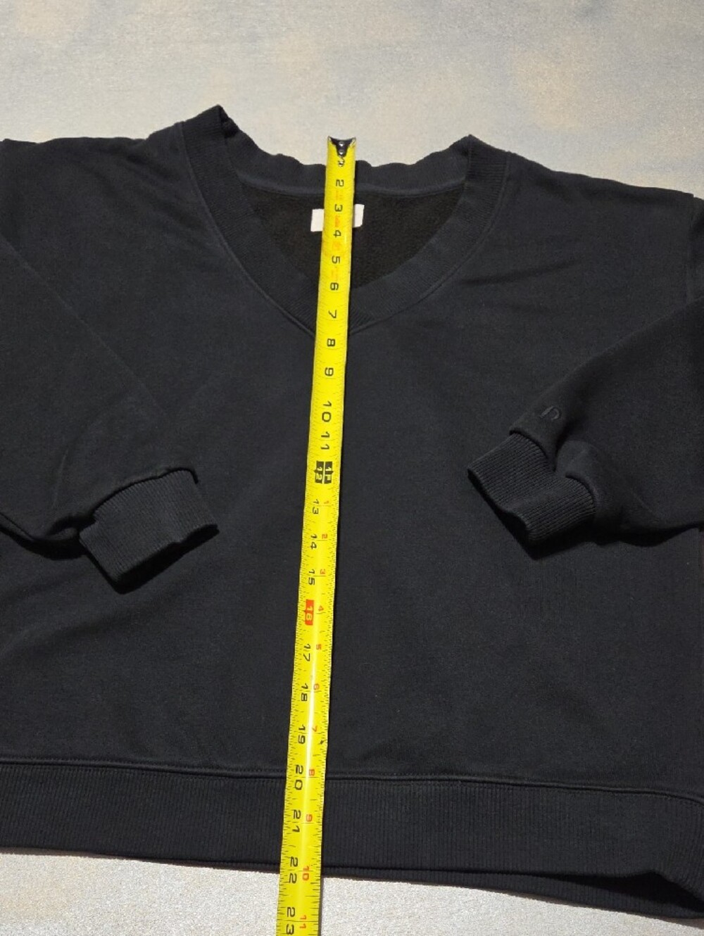 Pact Women's Black V-Neck Sweatshirt Cropped - Picture 5 of 8